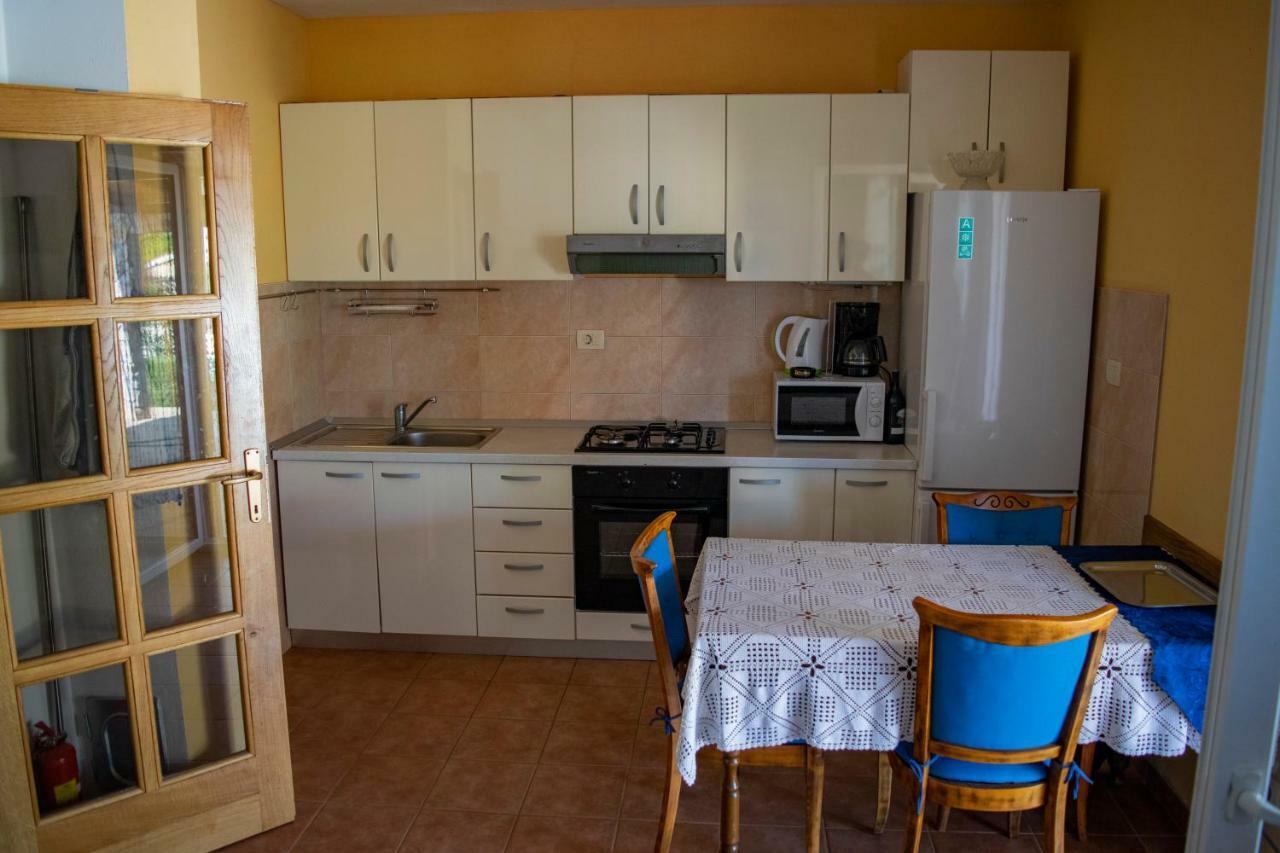 Kuca Za Odmor Dijana Villa Gornje Selo Kültér fotó